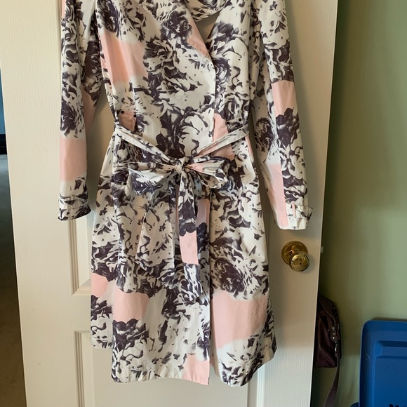 Pink Tartan Pink Floral Trenchcoat, size Medium - Picture 8 of 8